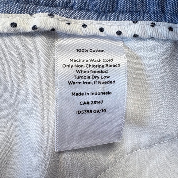 Talbots Pants Women Sz 10 Curvy‎ Blue Chambray The Perfect Crop Career Cropped - Picture 8 of 11